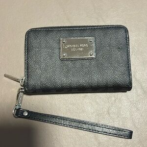 Michael Kors Signature Logo Wristlet Wallet
